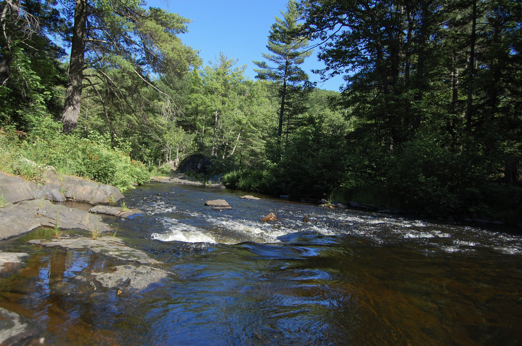 dead river falls in marquette, mi